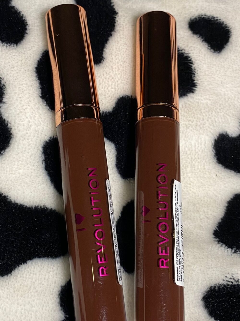 Makeup Revolution Chocolate Lipgloss (Mocha) - Image 2